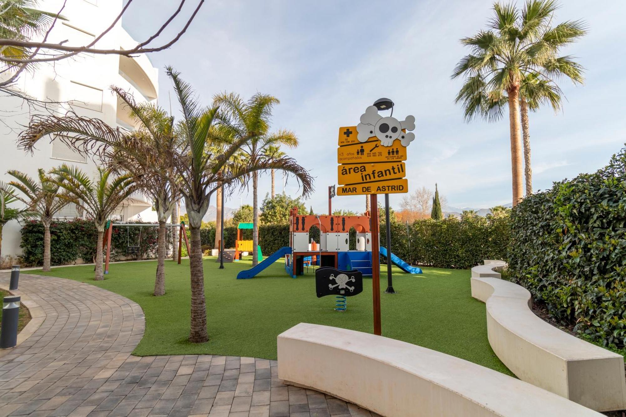 Rentitspain Apartamento Serena Terraza Con Vista A Golf Motril Exterior photo